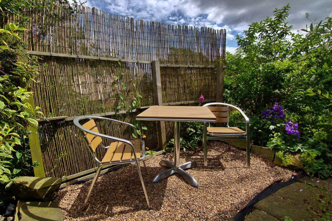 Wortley Cottage Guest House Bed & Breakfast 3*
